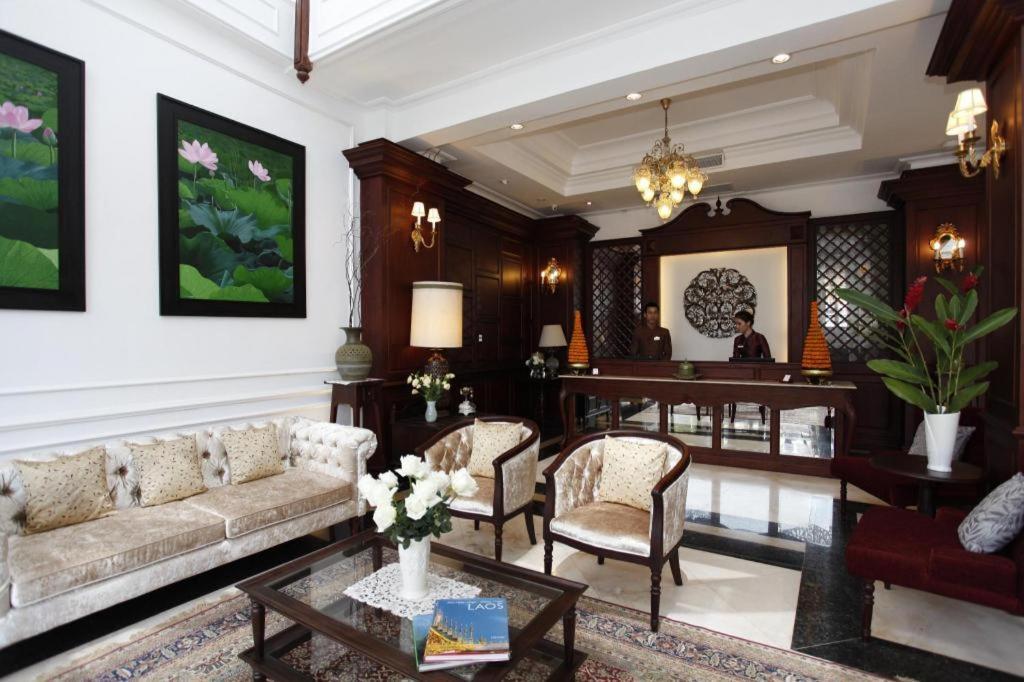 Dhavara Boutique Hotel Вьентьян Экстерьер фото