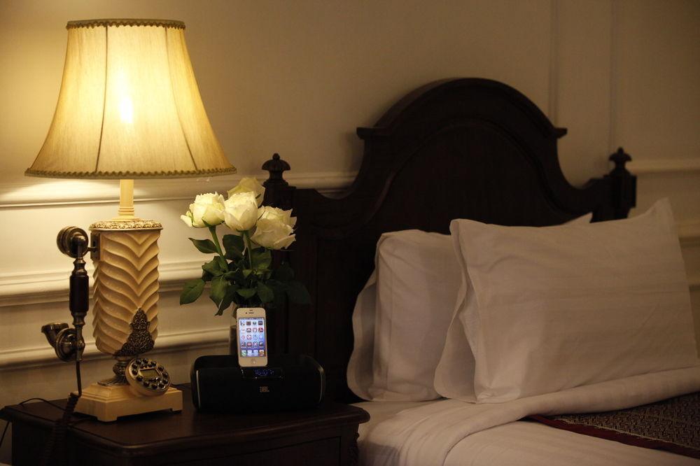 Dhavara Boutique Hotel Вьентьян Экстерьер фото