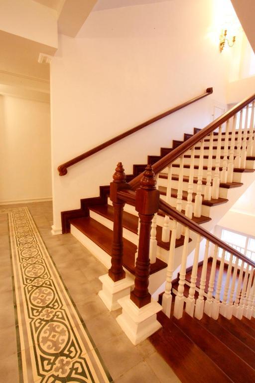 Dhavara Boutique Hotel Вьентьян Экстерьер фото
